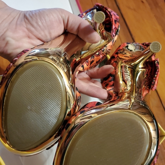 BNIB Delicious Stilletos - Picture 3 of 3